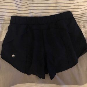 lulu lemon hotty hot shorts